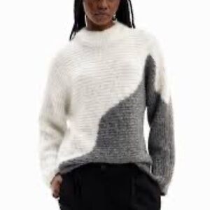 Desigual Black and White Sweater